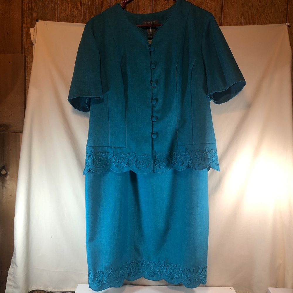 Koret Women’s blue two-piece dress suit 16